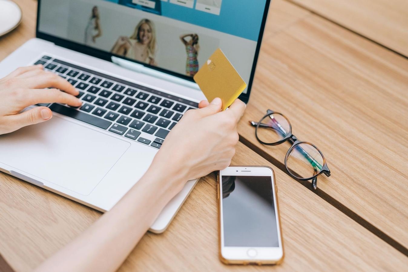 Very Review: Credit Offers, Delivery Charges and Returns Before You Order